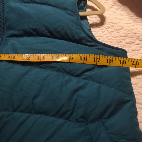 Land’s End Down Vest - Picture 8 of 11